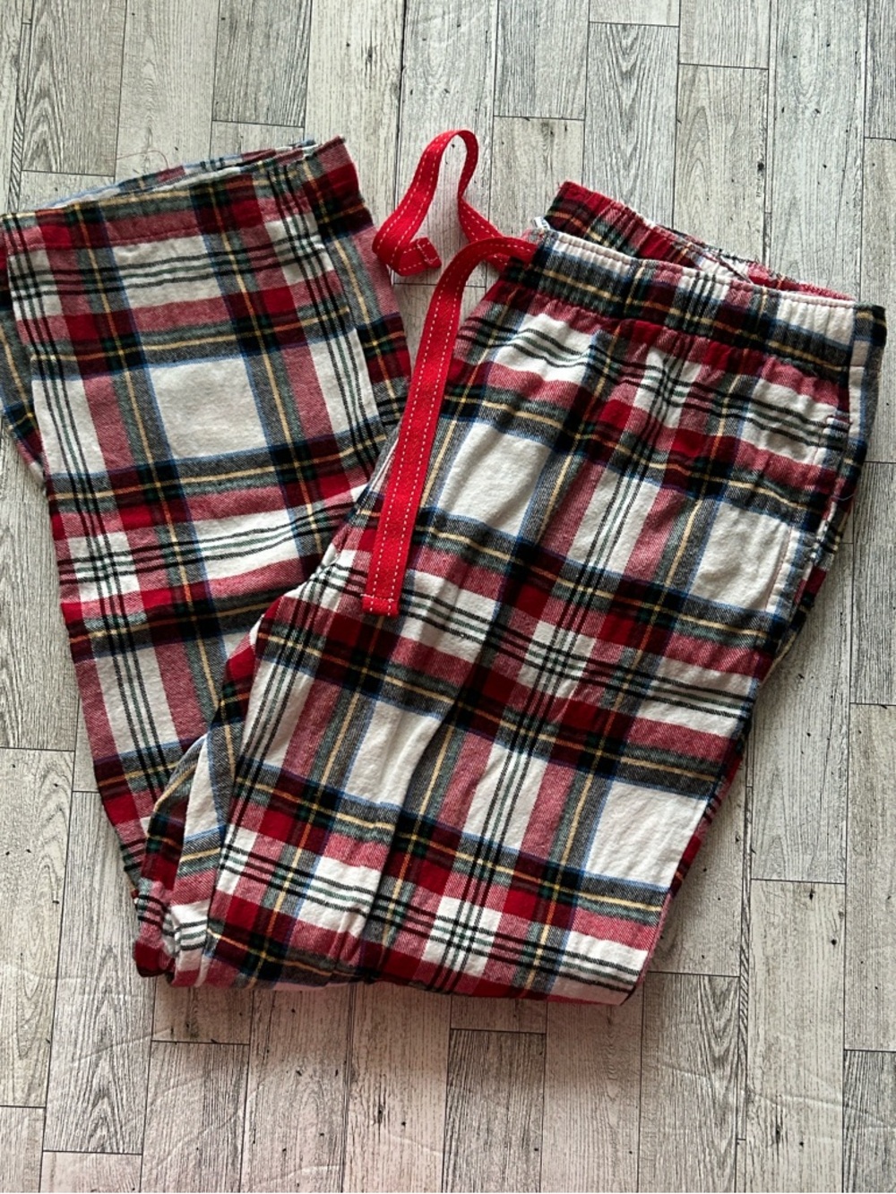 *closet clean out* Old Navy mid rise flannel pajama pants L
